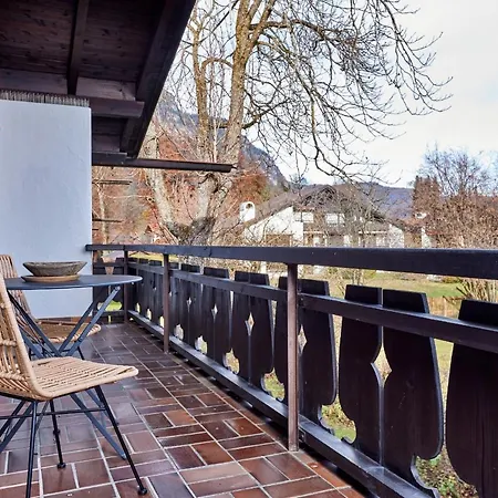 Apartment Wunderschoen *